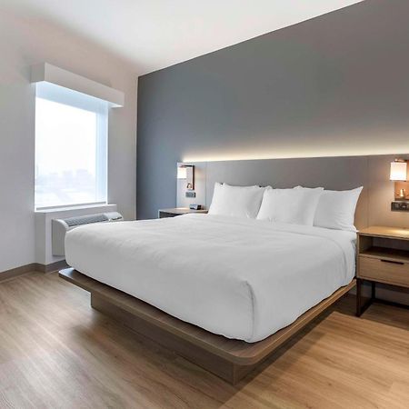 Comfort Inn & Suites Newark Liberty International Airport المظهر الخارجي الصورة