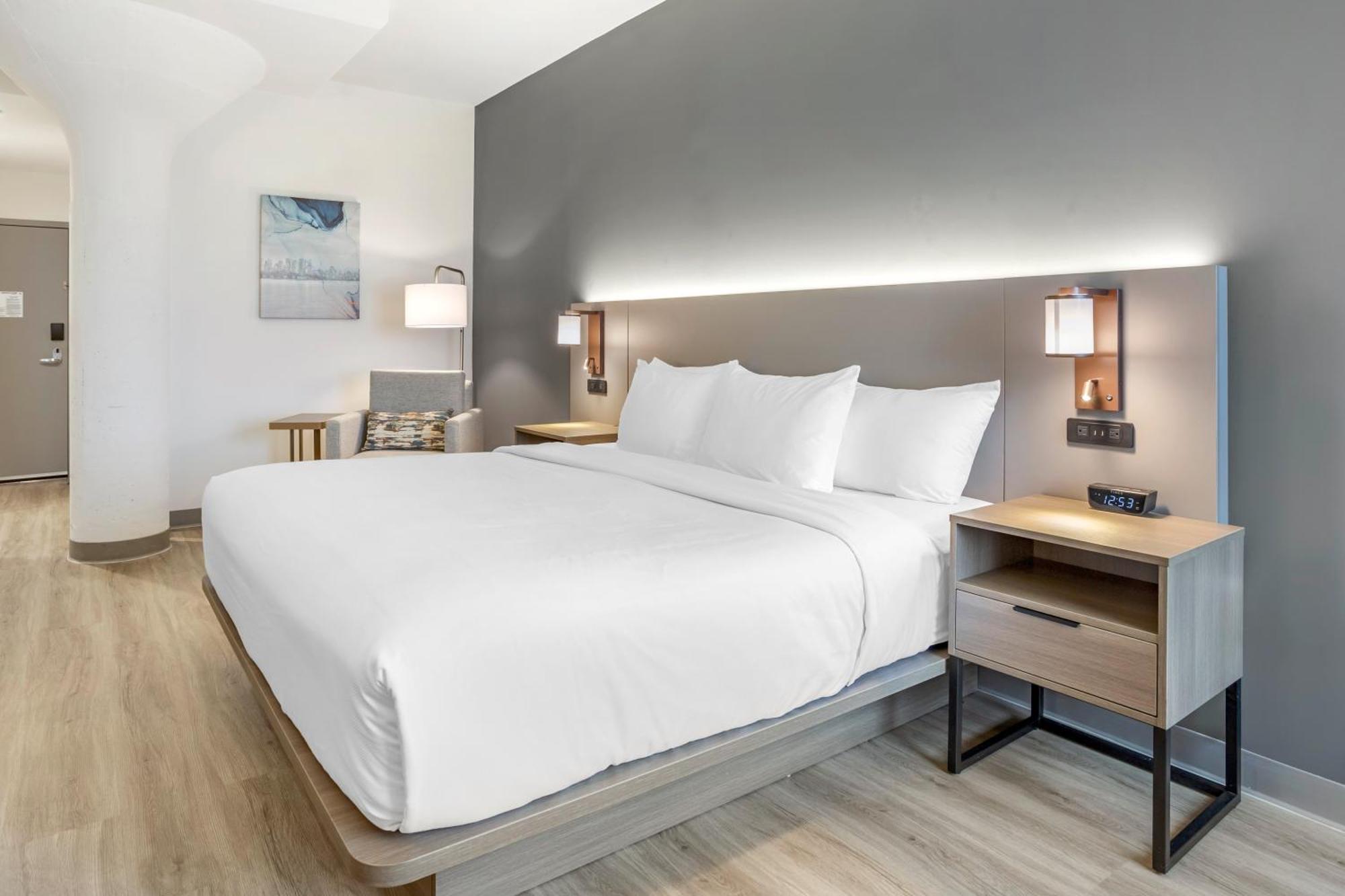 Comfort Inn & Suites Newark Liberty International Airport المظهر الخارجي الصورة