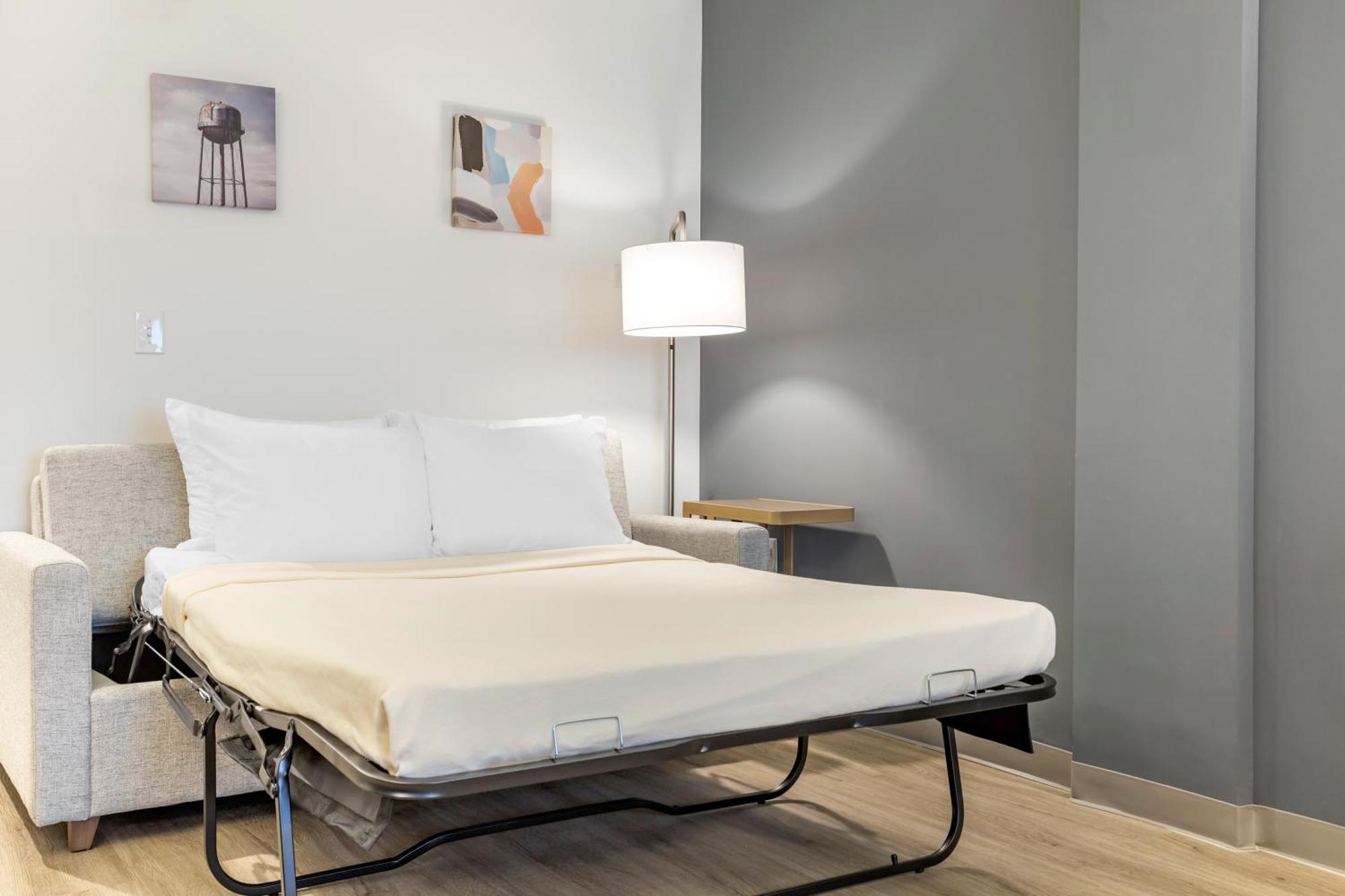 Comfort Inn & Suites Newark Liberty International Airport المظهر الخارجي الصورة