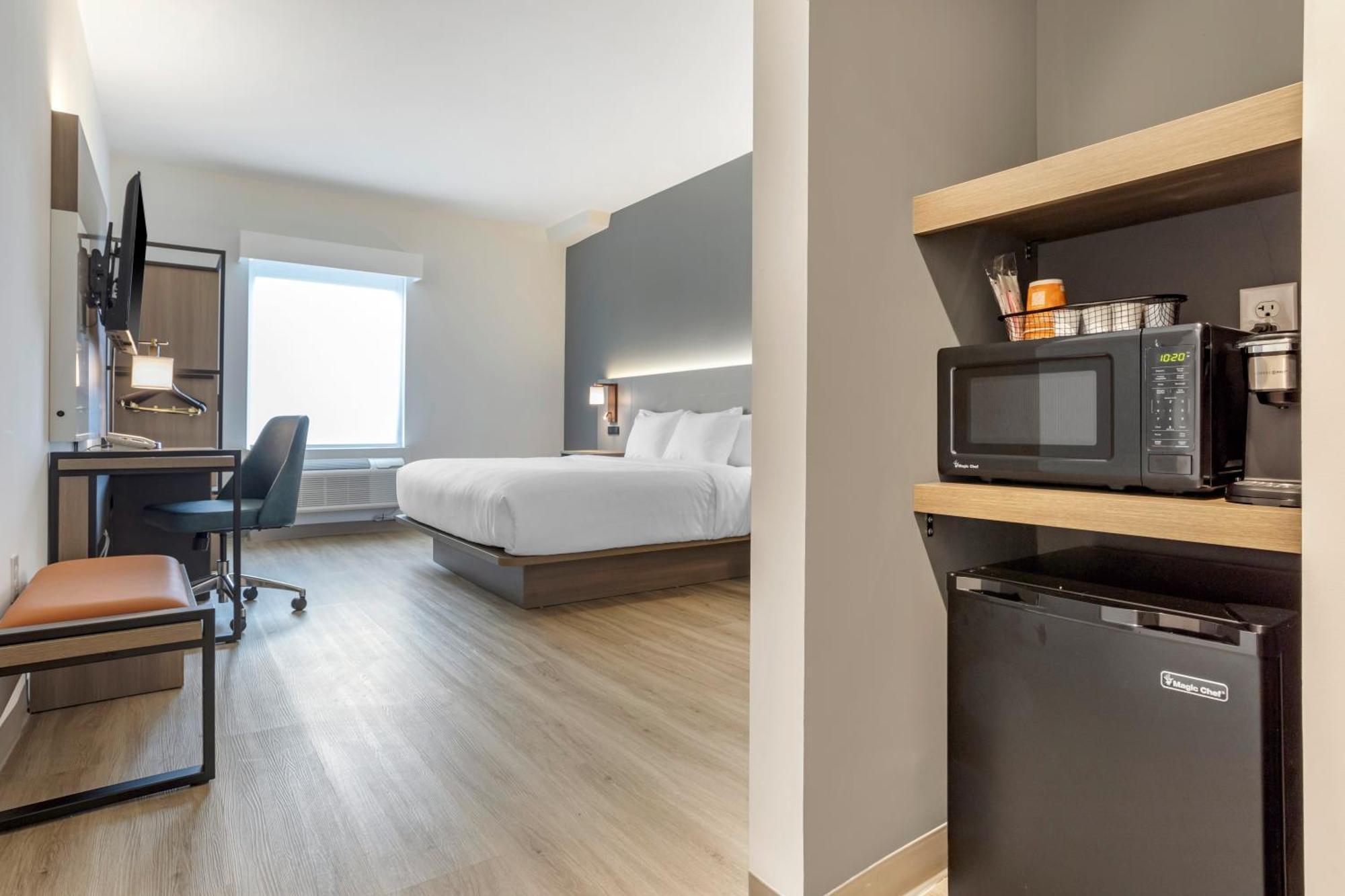 Comfort Inn & Suites Newark Liberty International Airport المظهر الخارجي الصورة
