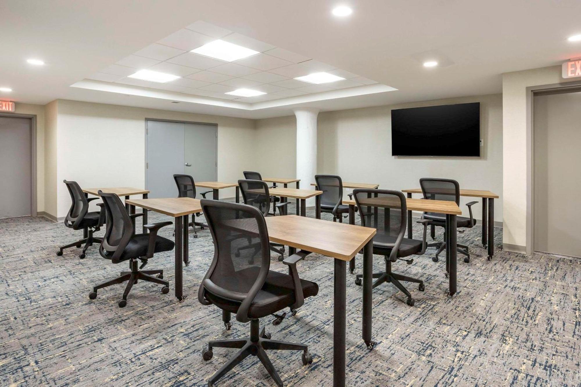 Comfort Inn & Suites Newark Liberty International Airport المظهر الخارجي الصورة